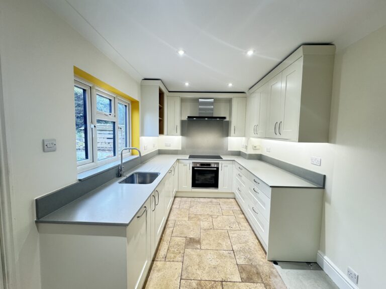 DIY Kitchens - Dove grey Shaker - Contemporary